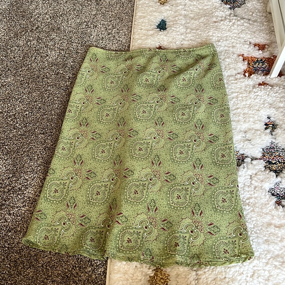 Pretty green skirt from Windsor